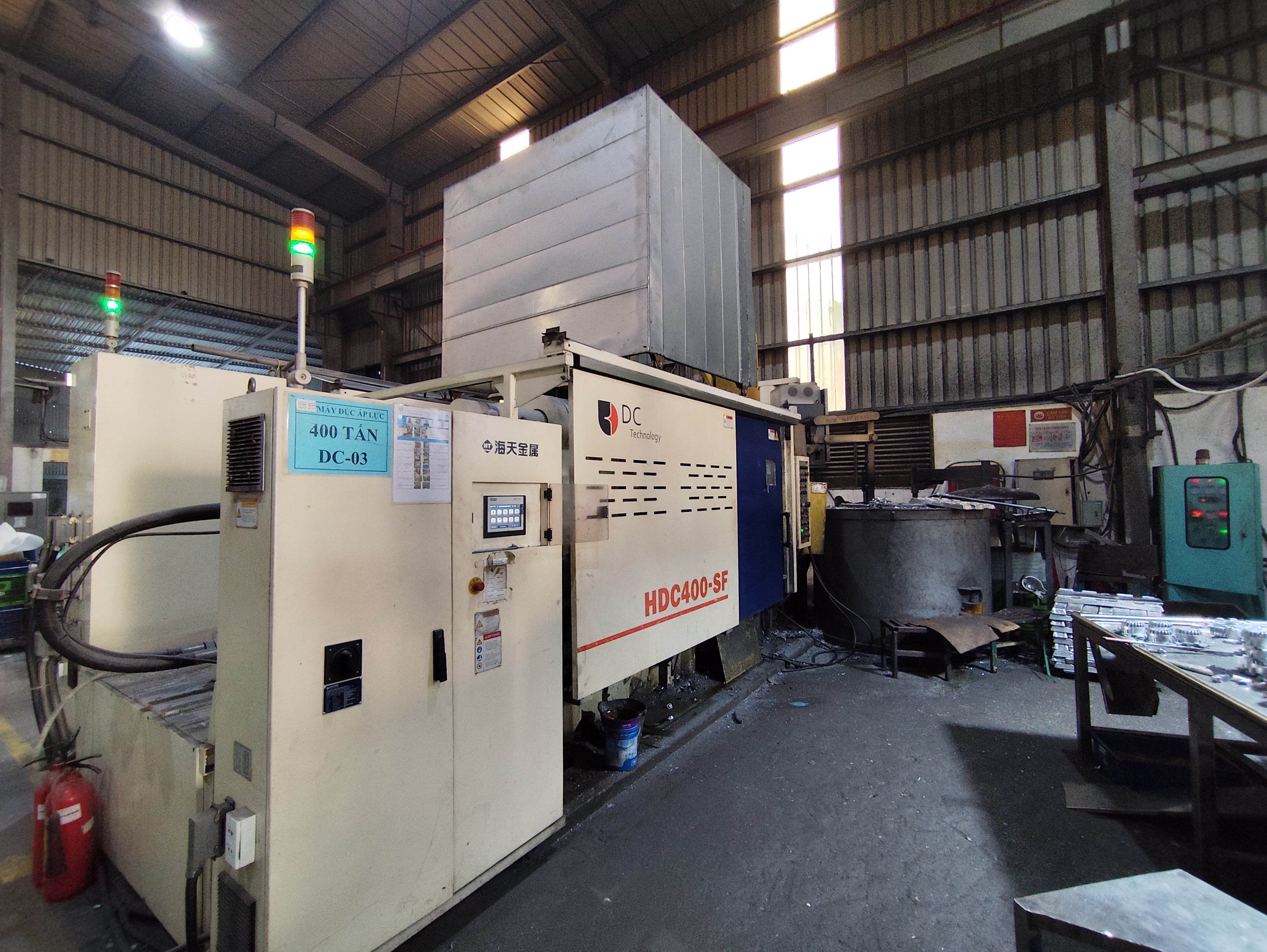 Pressure Die Casting Machine 2.jpg